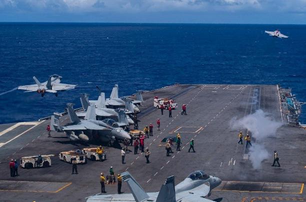 美国战机在南海坠毁(美国两架战机在空中相撞坠毁)