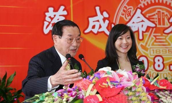刘永好女儿(刘永好女儿刘畅读的什么学校)