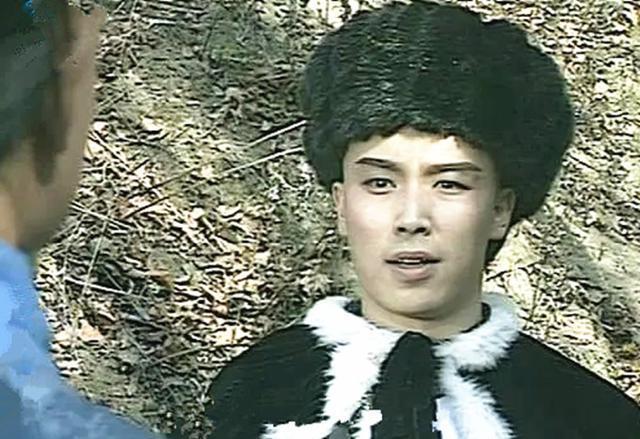 林炜(周炜老婆是干什么的)