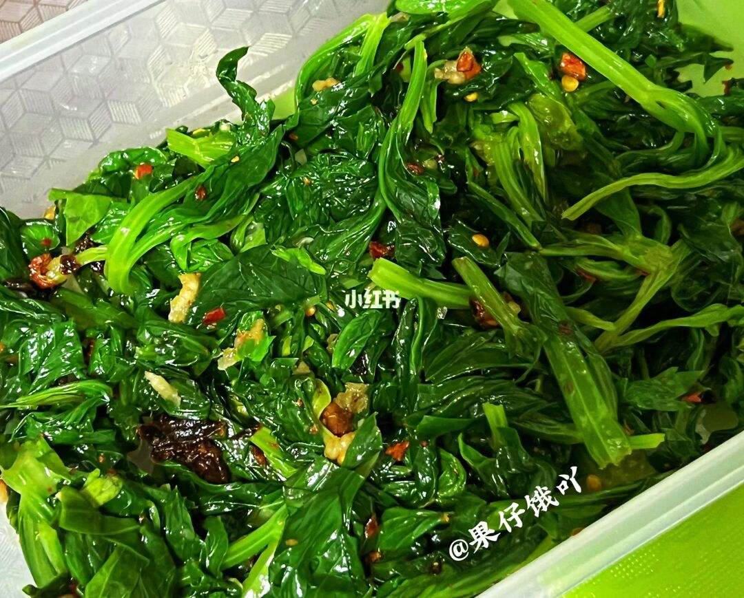 凉拌芹菜叶(凉拌芹菜叶子的做法)